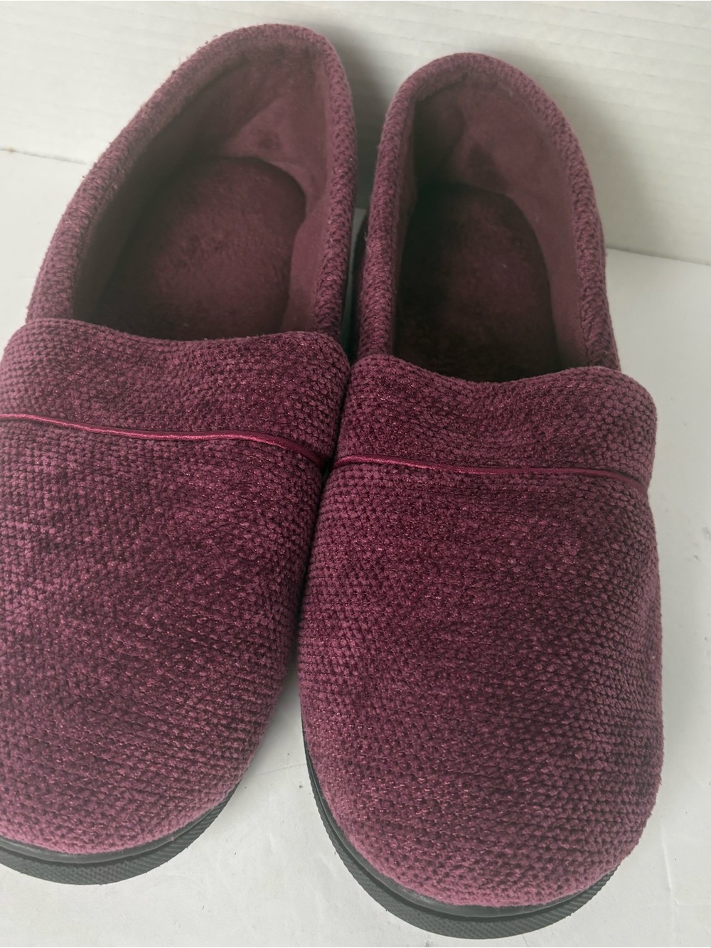 Ultra ideas woman’s memory foam size 11 slippers preowned